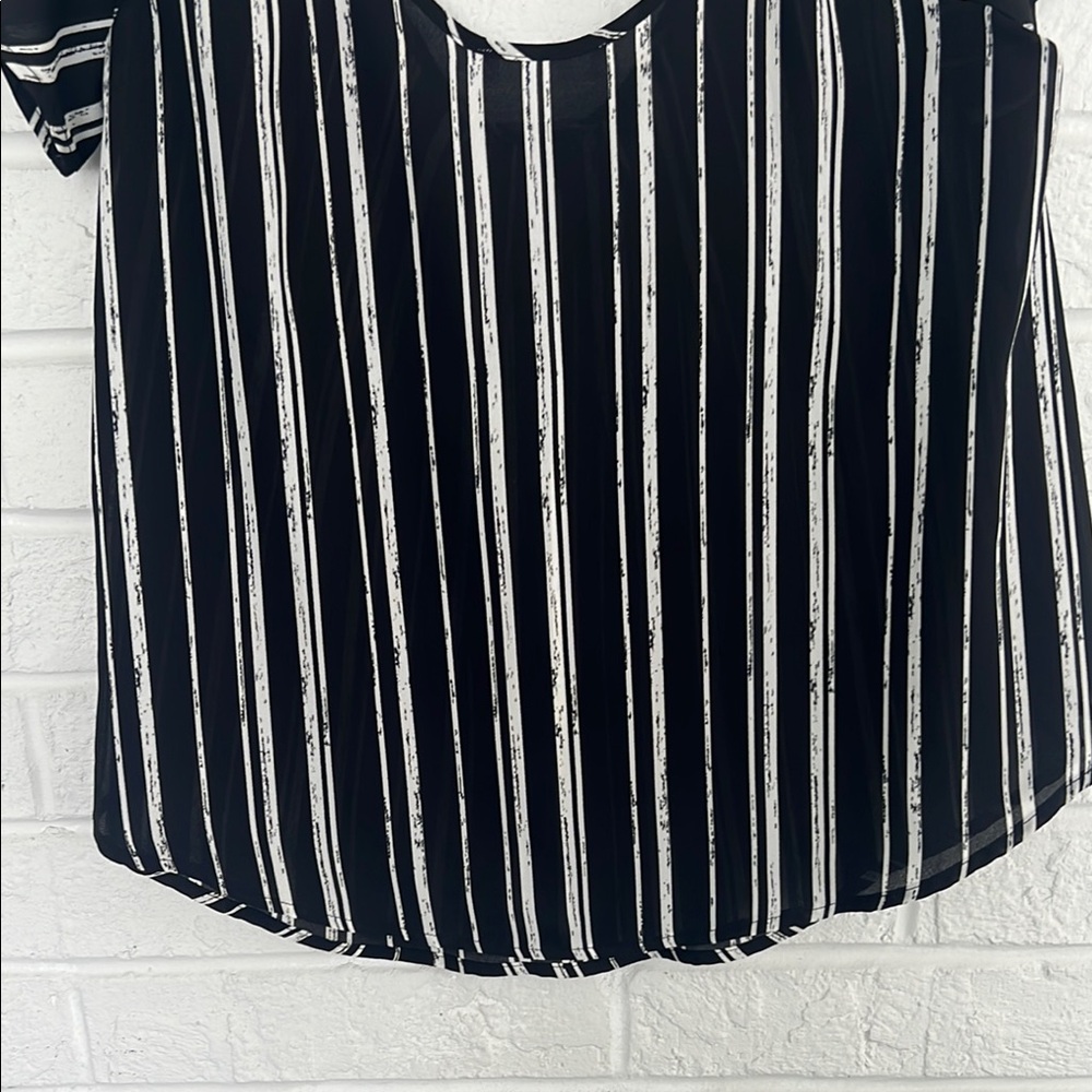 Lush Black and White Asymmetrical Cut Out Blouse - Picture 6 of 6